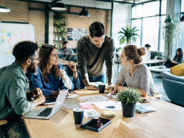 Créer un creative hub pour stimuler l’innovation et développer son activité commerciale